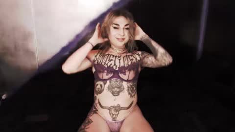 Nikki online show from December 22, 9:20 pm