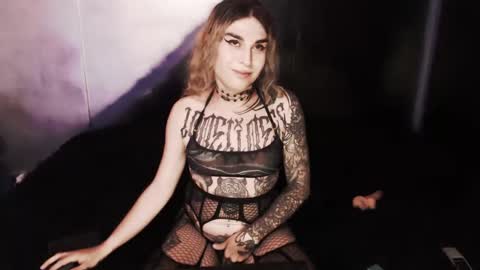 Nikki online show from February 6, 11:15 pm