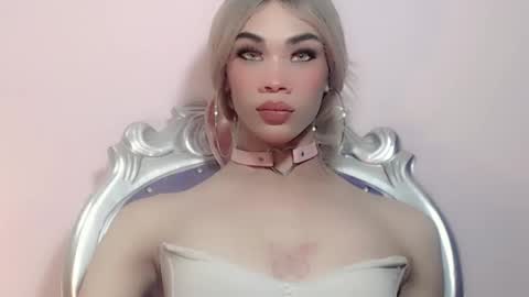 dafnne_dirty online show from February 26, 3:21 am