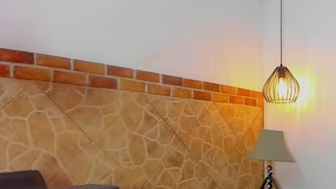 Snapshot of damara_ochoa chatting on January 21, 3:16 am online show from January 21, 3:16 am