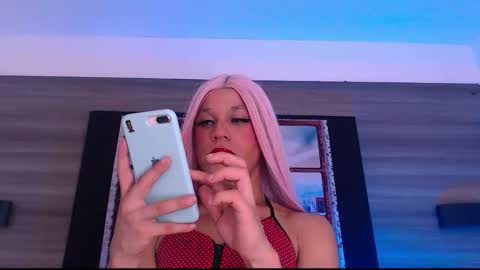 Snapshot of damara_ochoa chatting on September 20, 4:18 am online show from September 20, 4:18 am