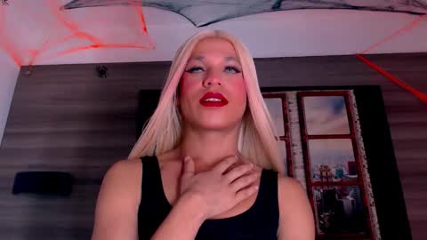 Snapshot of damara_ochoa chatting on October 13, 4:47 am online show from October 13, 4:47 am
