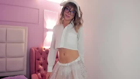 Damian online show from November 17, 1:22 pm