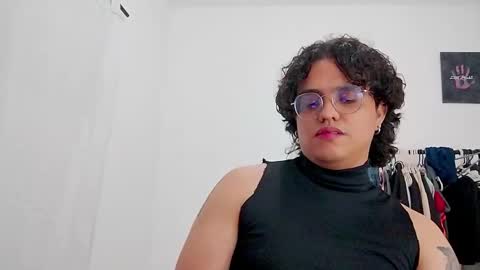 Diane Blosson online show from February 26, 2:05 am