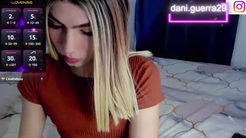 dani online show from December 16, 11:26 am