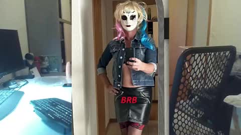 newcumer online show from January 16, 11:37 am