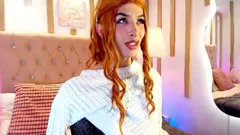Daphne Velmont  online show from June 24, 5:16 am
