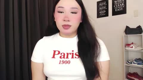 Snapshot of darcy_world chatting on October 17, 5:49 pm DARCY online show from October 17, 5:49 pm