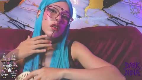 dark_nina__ online show from June 4, 2:14 am