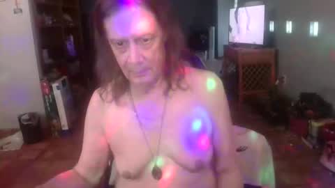 darla_darling1222101 online show from April 3, 1:26 am