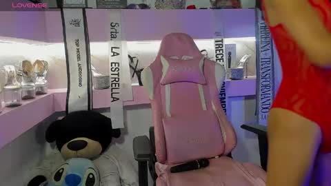 Dayana Hill online show from April 9, 8:31 am