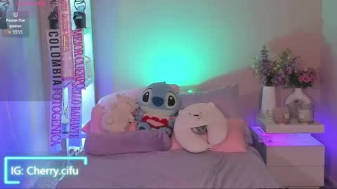 Dayana Hill online show from June 2, 6:31 pm