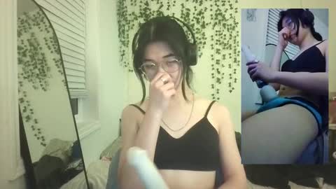 Snapshot of deciduousdoll chatting on September 27, 7:28 am deciduousdoll online show from September 27, 7:28 am