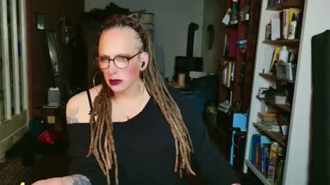 Deeliah online show from October 25, 1:11 am