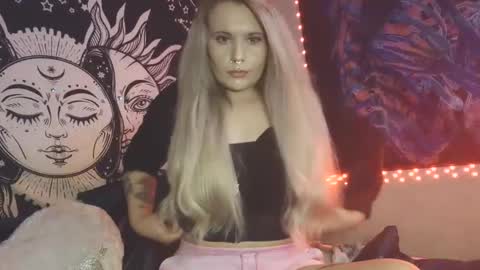 devyn winter online show from March 23, 4:45 pm