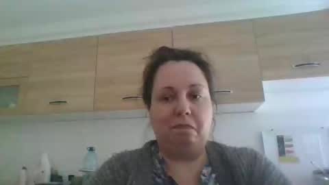 DianneCrunchy online show from February 4, 11:16 am