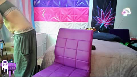 Jade Divyne online show from December 5, 7:44 pm