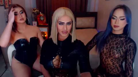 Snapshot of dominuscockwhore chatting on October 12, 3:09 am blair online show from October 12, 3:09 am