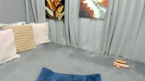 miss. Erika online show from April 17, 2:47 am