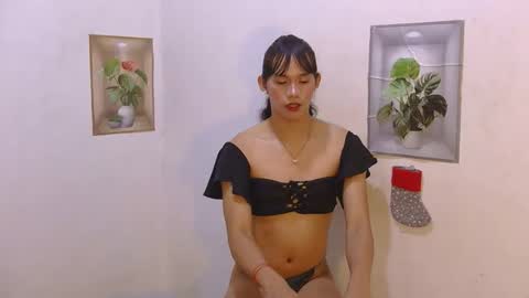 dy_namite online show from March 18, 6:29 pm