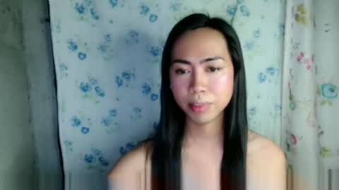 eddfox001 online show from April 10, 2:34 pm