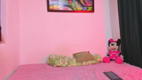 ednajarat online show from April 14, 10:37 pm