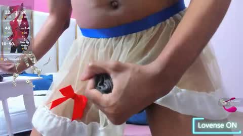 Snapshot of electtra_scretch chatting on October 8, 4:36 am electtra_scretch online show from October 8, 4:36 am