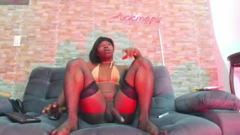 elis_cioccolato online show from April 13, 10:25 pm