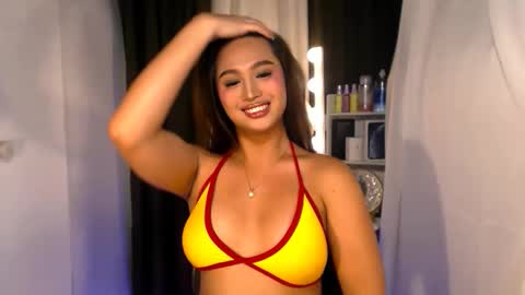 ellie online show from March 15, 7:06 pm