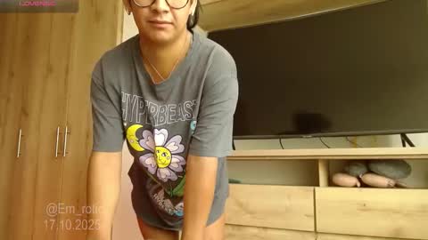 Emilia  online show from October 17, 2:20 pm