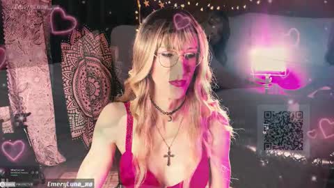 Emery Lune online show from February 15, 7:51 am