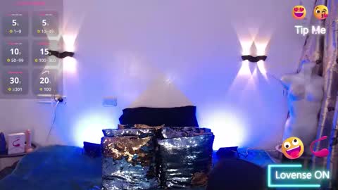 Emili roux online show from November 23, 3:47 pm