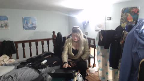 emma online show from February 9, 10:53 am