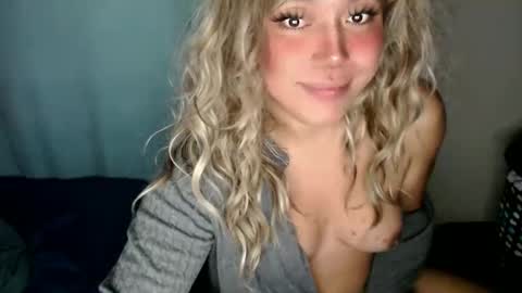 YourDreamGirl Emma  online show from November 23, 11:40 pm