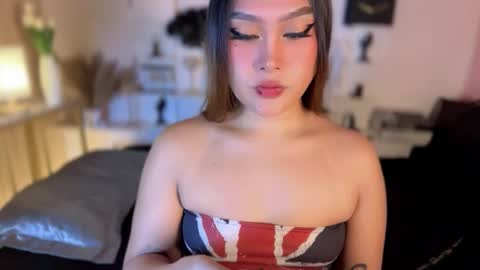 Queen Eva Mazikeen online show from March 12, 12:15 am