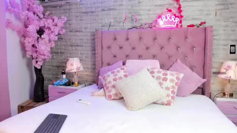 evangelin_ts online show from February 20, 2:41 pm