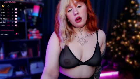 Moon online show from December 25, 11:33 am