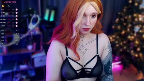 Moon online show from December 30, 11:59 am