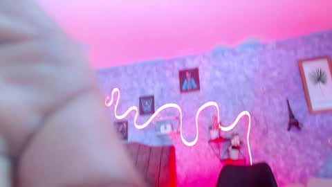 everlin__hot_ online show from February 16, 11:52 am