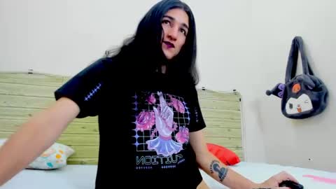 Marley independent model online show from November 20, 8:09 pm