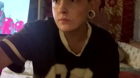 felixxx online show from April 28, 4:50 am