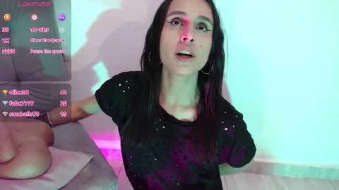 femboy_isa online show from March 10, 4:38 am