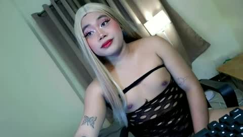 femboy_veronica online show from June 21, 7:55 am
