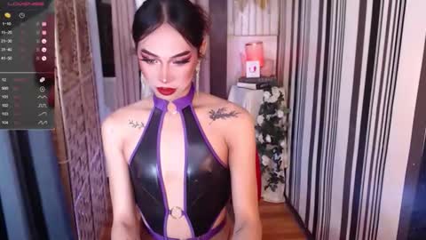 foxy_goddess online show from March 22, 1:27 pm