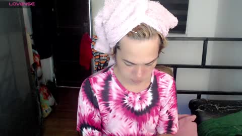 jenny online show from February 22, 9:01 am