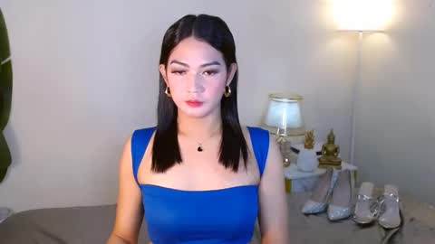 gabriela_deluxe online show from December 3, 8:57 pm