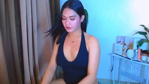gabriela_deluxe online show from June 2, 4:52 pm
