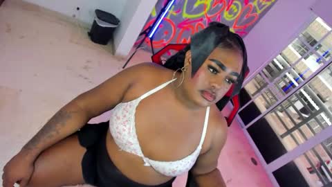 geanna_rose online show from November 8, 7:03 pm