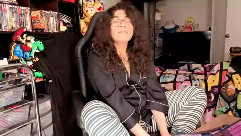 glaceon9 online show from April 15, 8:42 pm