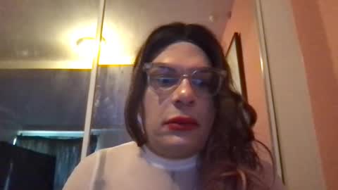 Glow Goddess online show from September 21, 3:40 pm